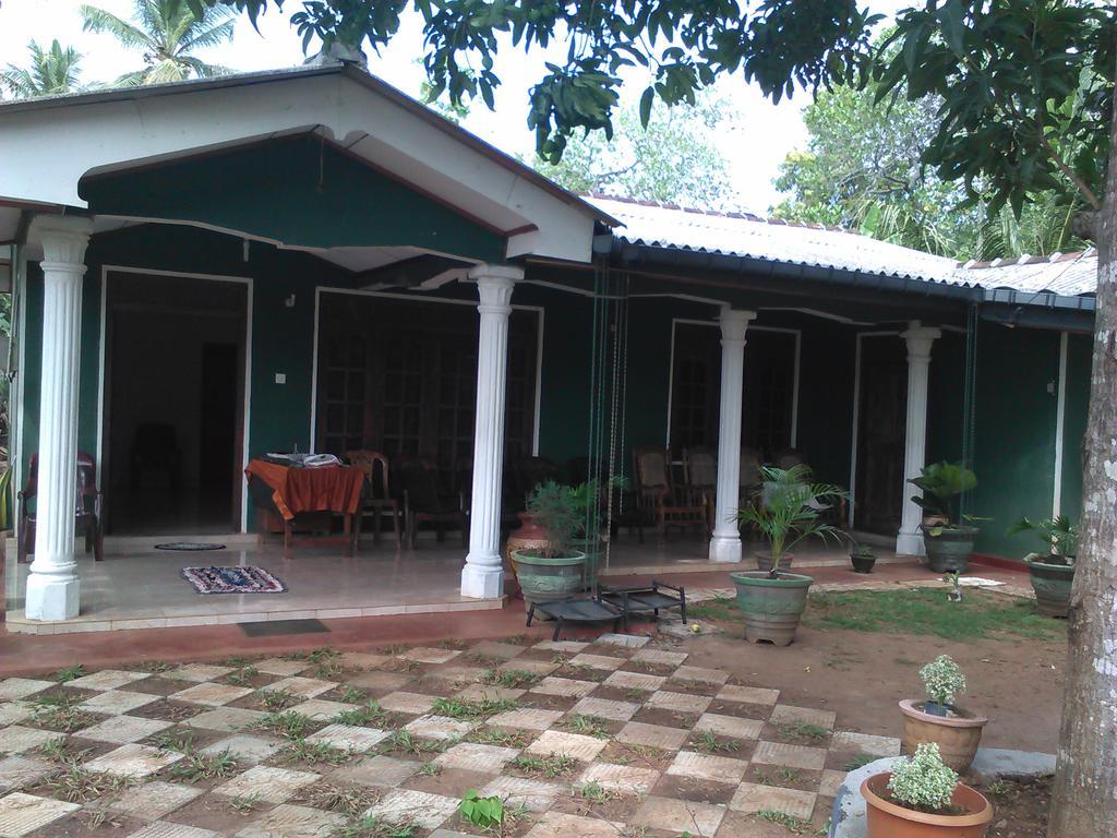 Elephant Safari Lodge Sigiriya Junction Хабарана Екстериор снимка