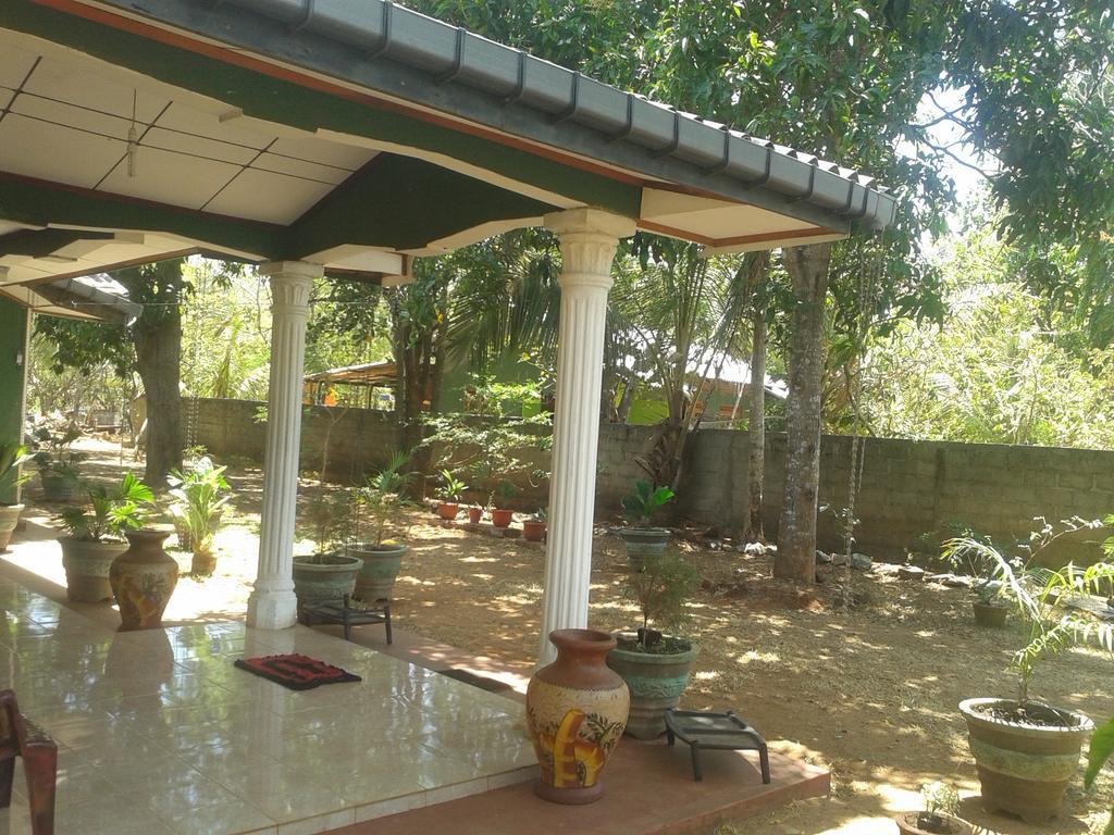 Elephant Safari Lodge Sigiriya Junction Хабарана Екстериор снимка