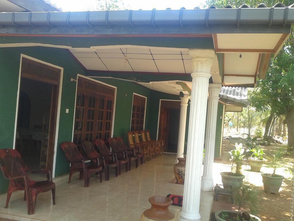 Elephant Safari Lodge Sigiriya Junction Хабарана Екстериор снимка